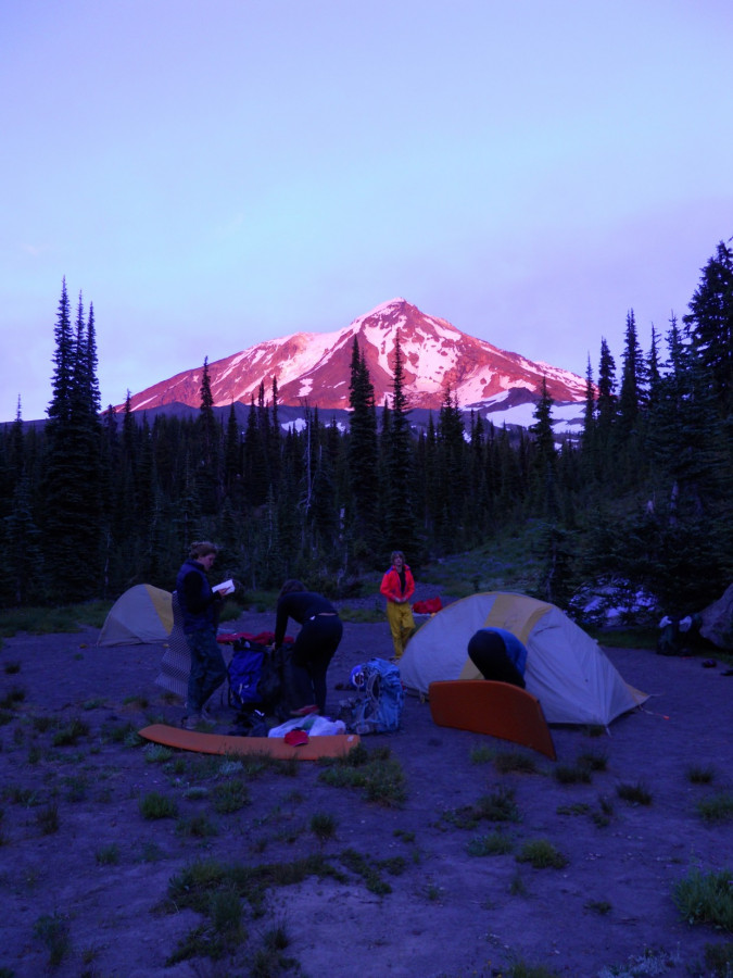 Backpack Mt . Adams - College Outdoors - Lewis Clark