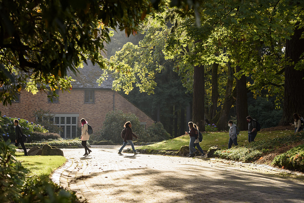 Students walking on L&C undergraduate campus.